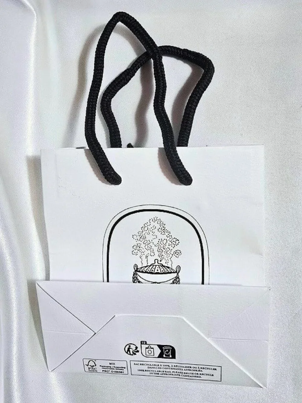 Diptyque gift bag 6
